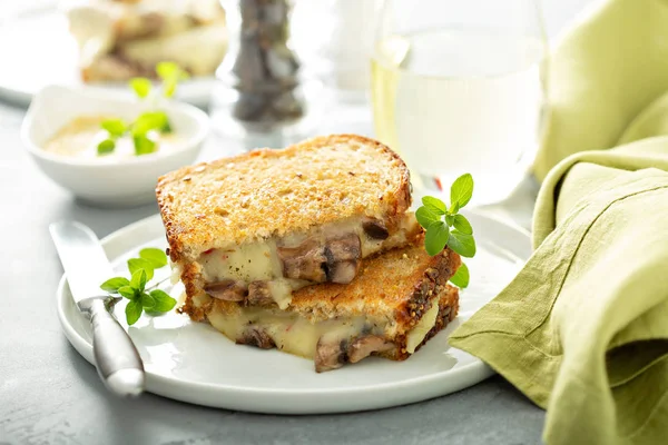 Mushroom grilled cheese — Stock Photo, Image