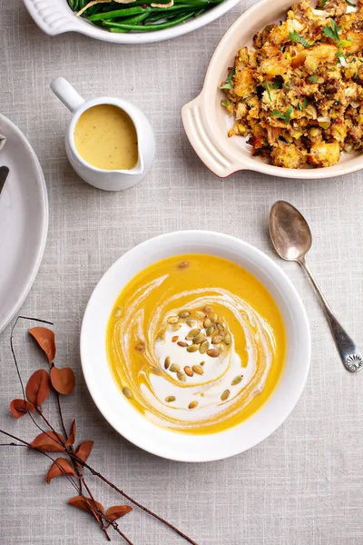 Kürbissuppe mit Sahne — Stockfoto