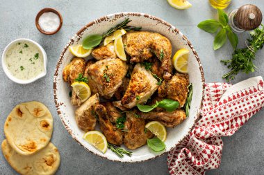 Limonlu sarımsaklı tavuk.