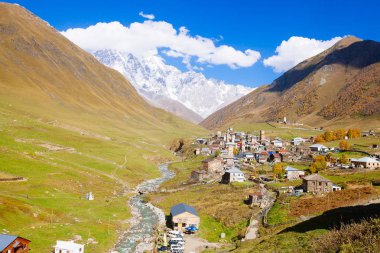 Ushguli Köyü ile tipik eski kuleler, Unesco miras, Svaneti bölgesi, Georgia