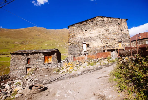 Ushguli Med Typiska Gamla Torn Unesco Heritage Svanetien Georgien — Stockfoto