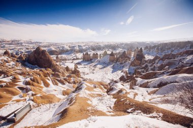 Aşk Vadisi nefes kesen manzarası kış sezonu, Cappadocia milli park, Türkiye