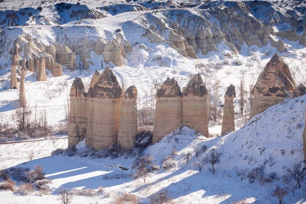 Vista Deslumbrante Vale Amor Temporada Inverno Parque Nacional Capadócia Turquia — Fotografia de Stock