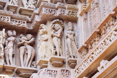 Antik kısma Khajuraho, Hindistan'da ünlü erotik Tapınağı'nda. UNESCO Dünya Miras Listesi