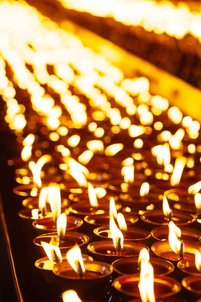 Many Candle Flames Glowing Dark Shallow Depth Field — Stock Photo, Image