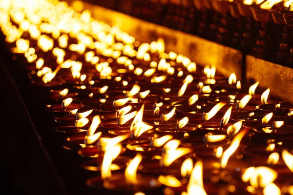 Many Candle Flames Glowing Dark Shallow Depth Field — Stock Photo, Image