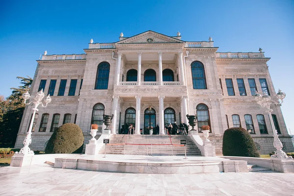 Palác Dolmabahce Okrese Besiktas Evropském Pobřeží Bosporu Istanbulu Turecko — Stock fotografie