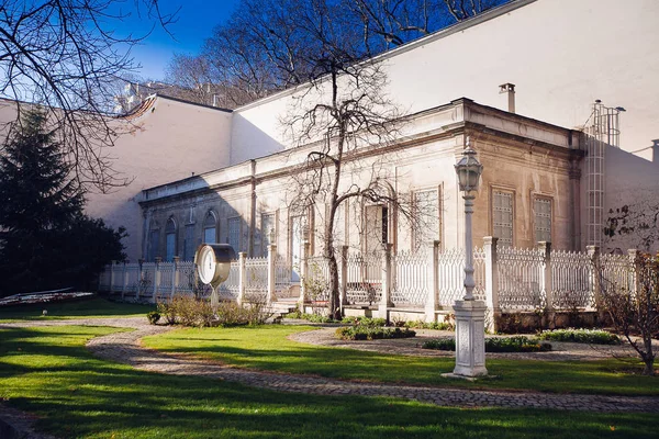 Palác Dolmabahce Okrese Besiktas Evropském Pobřeží Bosporu Istanbulu Turecko — Stock fotografie