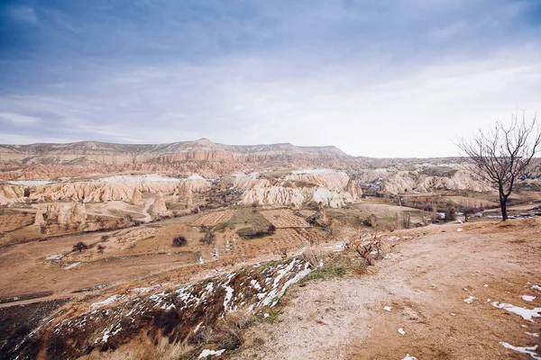 Valley nefes kesen manzarası kış sezonu, Cappadocia milli park, Türkiye
