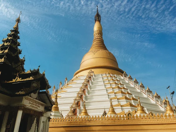 Пагода Махазеди Городе Баго Мьянма — стоковое фото