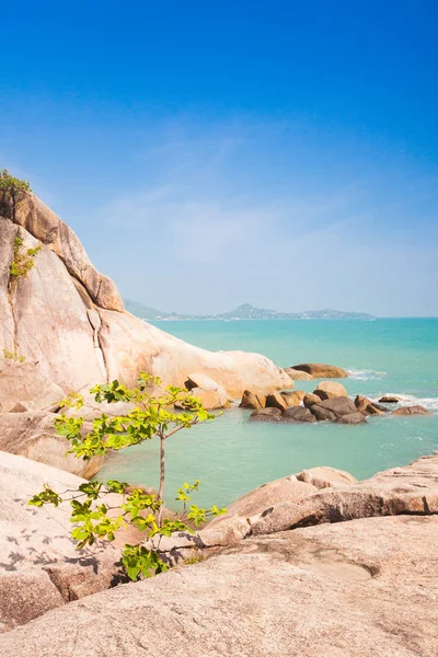 Una vista sul paesaggio tropicale del mare — Foto Stock