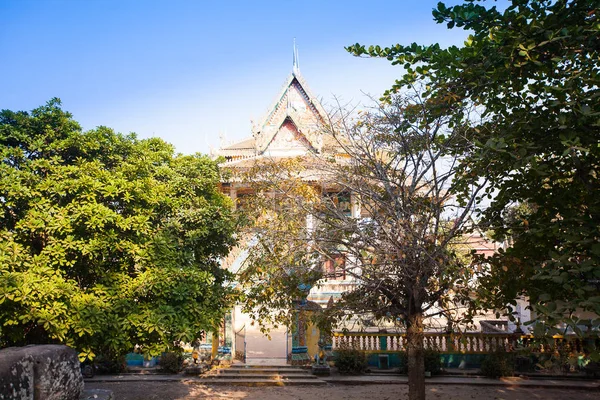Wat ek phnom świątyni w pobliżu miasta battambang, cambodia — Zdjęcie stockowe