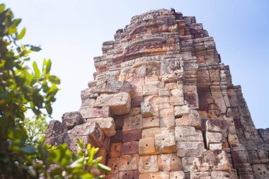  Prasat banan Tapınağı: battambang, cambodia