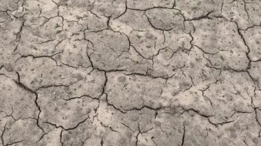 Çok kuraklık kuru alan, toprak kırık, iklim değişikliği, çevre felaketi ve toprak çatlakları, toprak bozulması