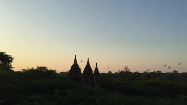 Мбаппе вид на исторический памятник Баган в Мьянме (Бирма) ). — стоковое видео