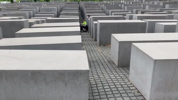 Berlín Německo Červenec 2109 Památník Holocaustu Berlínském Německu Památník Zavražděných — Stock video