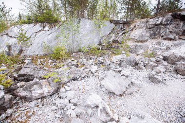 Ruskeala 'daki Mermer Kanyon. Karelia 'daki Sortavala bölgesi
