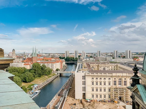 Vista aérea del horizonte de la ciudad de Berlín, Alemania . — Foto de Stock