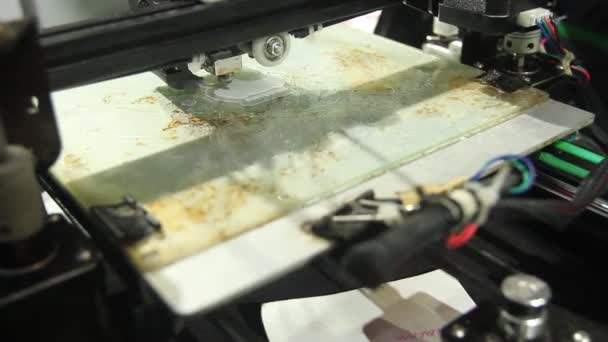 Printer Working Close Automatic Three Dimensional Printer Performs Plastic — Stockvideo