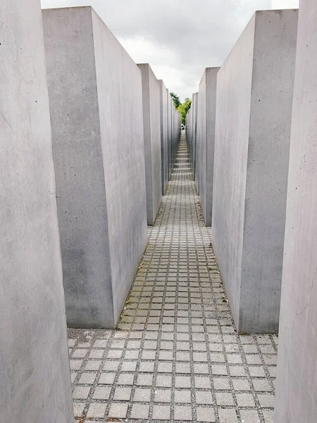 Berlin Almanya 'daki Yahudi Soykırımı Anıtı. 2. Dünya Savaşı 'nda öldürülen Yahudilerin anısına.