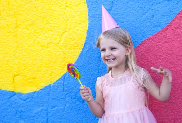 Girl with lollipop — Stock Photo, Image