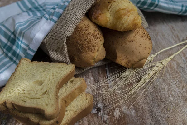 taze ekmek yapım ürünleri - gözleme - ekmek - ekmek