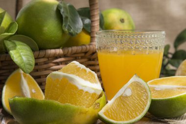 zengin portakal suyu - Citrus sinensis