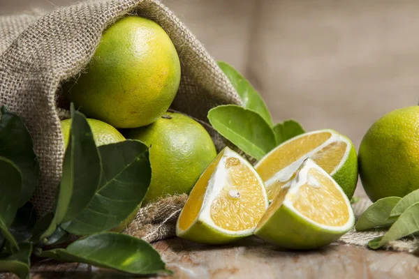 Rika Apelsinjuice Citrus Sinensis — Stockfoto