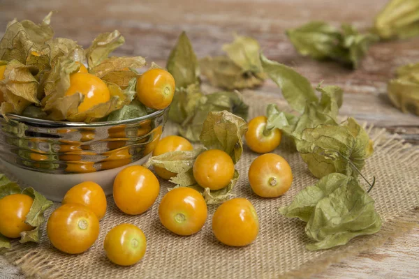 zengin cape Bektaşi üzümü suyu, zengin C vitamini - Physalis peruviana