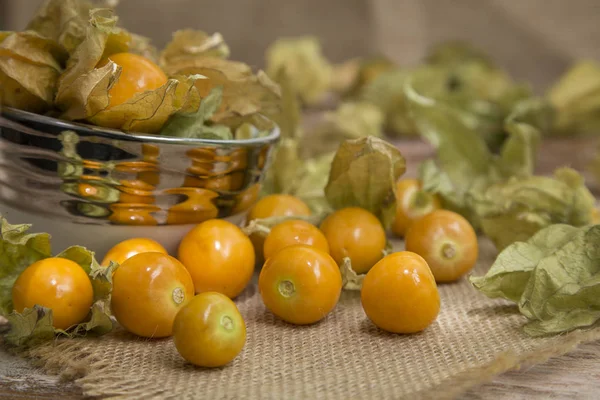 zengin cape Bektaşi üzümü suyu, zengin C vitamini - Physalis peruviana