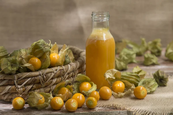 Sok Bogaty Cape Gooseberry Bogate Witaminę Miechunka Peruwiańska — Zdjęcie stockowe