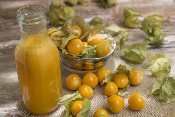 zengin cape Bektaşi üzümü suyu, zengin C vitamini - Physalis peruviana