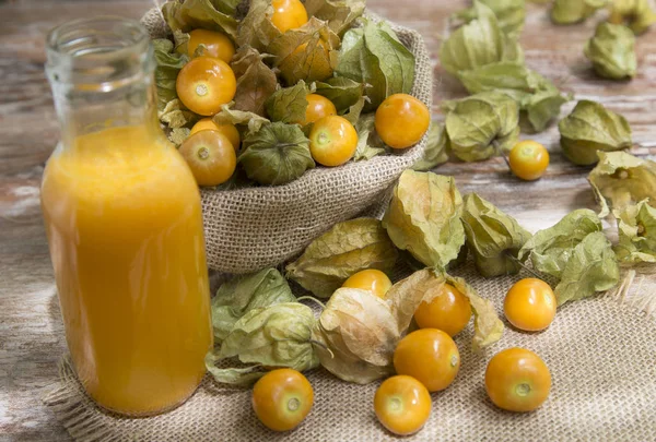 zengin cape Bektaşi üzümü suyu, zengin C vitamini - Physalis peruviana
