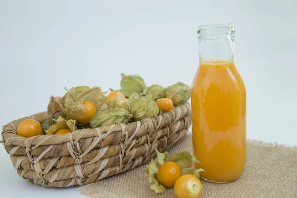 Sok Bogaty Cape Gooseberry Bogate Witaminę Miechunka Peruwiańska — Zdjęcie stockowe