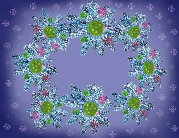 薄紫色の背景は雪と緑の松の枝のクリスマス リースです 枝に円錐形 緑色のボールとピンクの花 バック グラウンドの端が紫と雪 — ストック写真