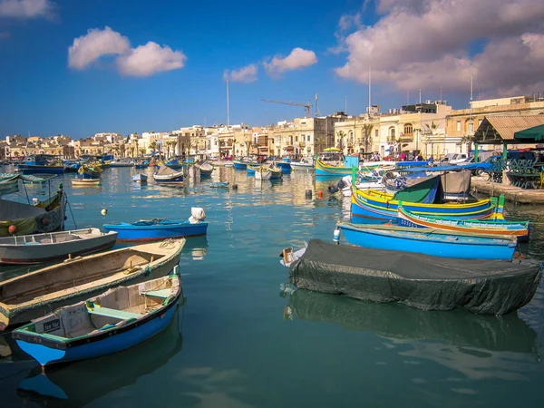 Barche portuali mediterranee — Foto Stock