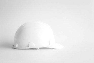 Kask anahat inşaat koruma hükümlerine giyen işçileri için