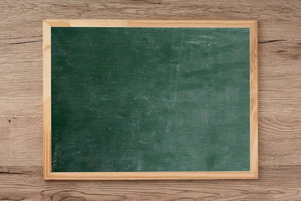 Schoolbord Houten Vloer Lege Ruimte Voor Tekstinvoer — Stockfoto
