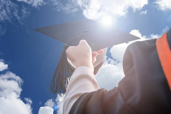 Graduates University Graduates Holding Hats Handed Sky — Stock Photo, Image
