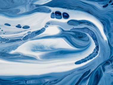 Yaratıcı soyut el boyası arka plan, duvar kağıdı, doku fırça darbeleriyle tuvale akrilik resmin yakın plan bir parçası. Modern sanat. Çağdaş sanat.