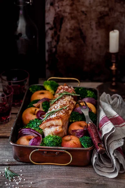 Roast Pork with Apples — Stock Photo, Image