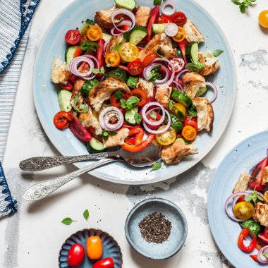 Panzanella, İtalyan Ekmek Salatası