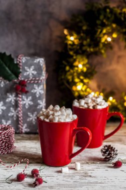 Marshmallowlu Noel Sıcak Çikolatası