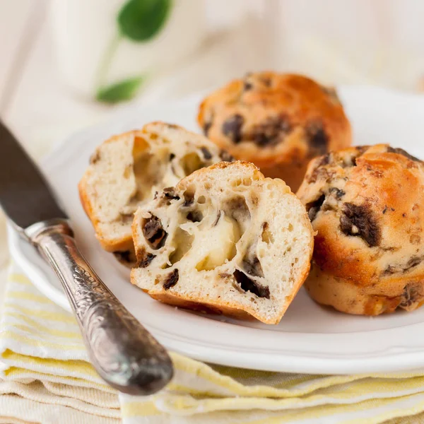 Muffins mit Käse und Pilzen — Stockfoto