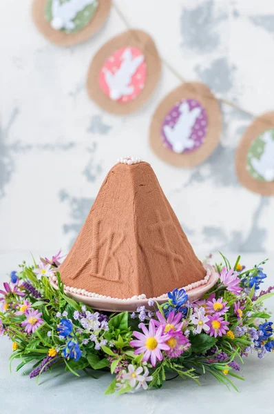 Paskalya Çikolatalı Kuark Tatlısı, Paskha