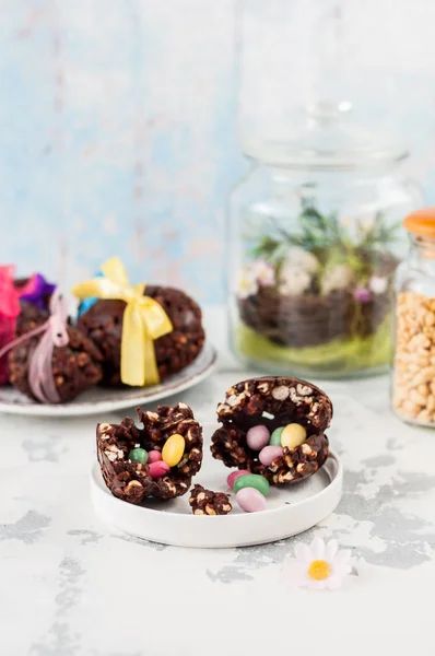 Easter Chocolate and Puffed Wheat Egg with Surprise — Stock Photo, Image