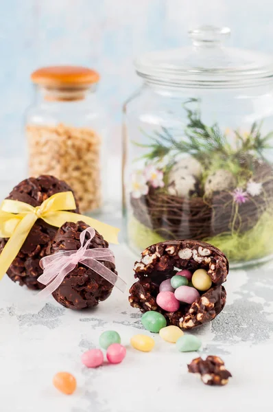 Easter Chocolate and Puffed Wheat Egg with Surprise — Stock Photo, Image
