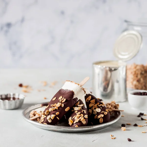 Ice Cream Coated with Chocolate — Stock Photo, Image