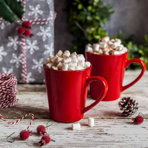 Різдвяний гарячий шоколад з маршмелловим — стокове фото