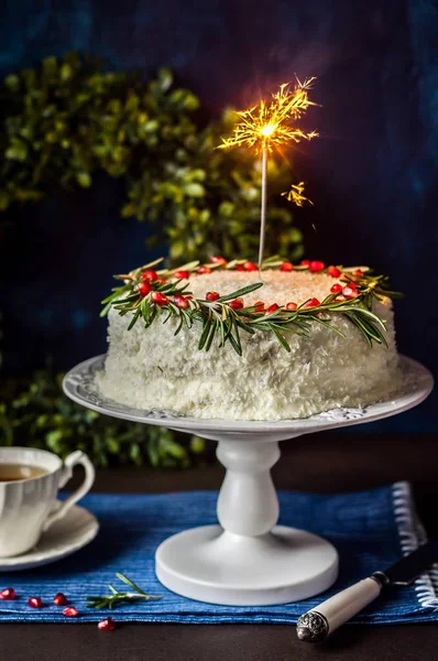 Bir Sparkler ile Cristmas Hindistan Cevizi Kek